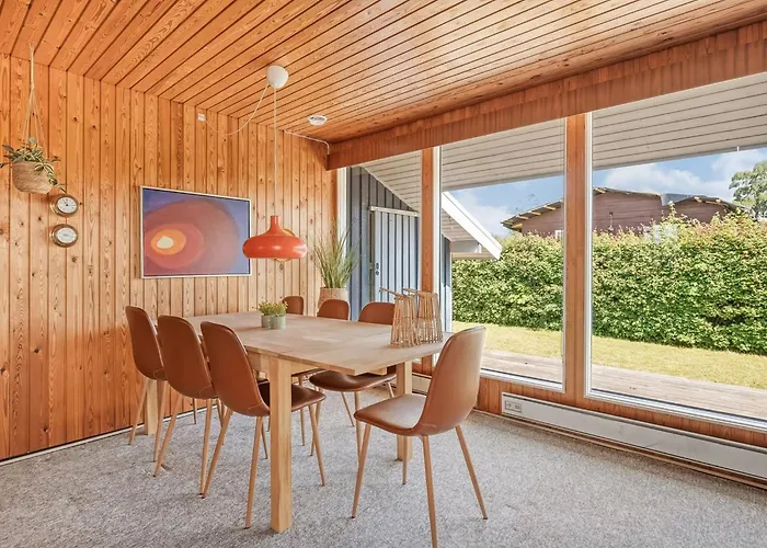 Nyaraló Yma - From The Sea By Interhome